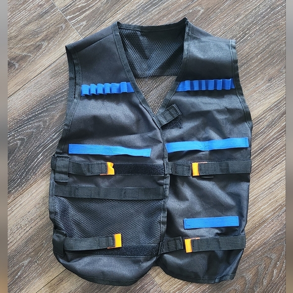 🔫🎯 Nerf Tactical Gear Set – Bag, 2 Flash Strike Targets, & Kids Tactical Vest - Picture 7 of 16
